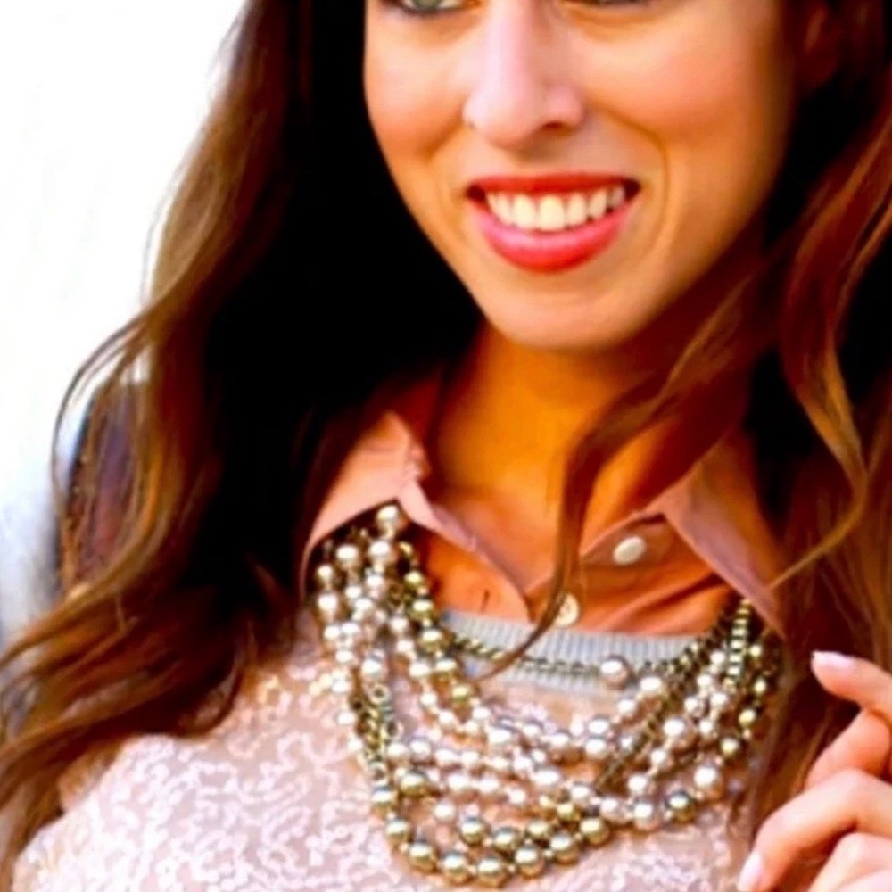 Stella & Dot Layered Gold and Pearl Necklace AND a Matching Bracelet - Picture 3 of 8